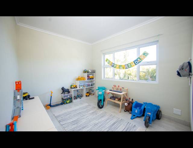 5 BEDROOM HOUSE FOR SALE IN NAHOON VALLEY